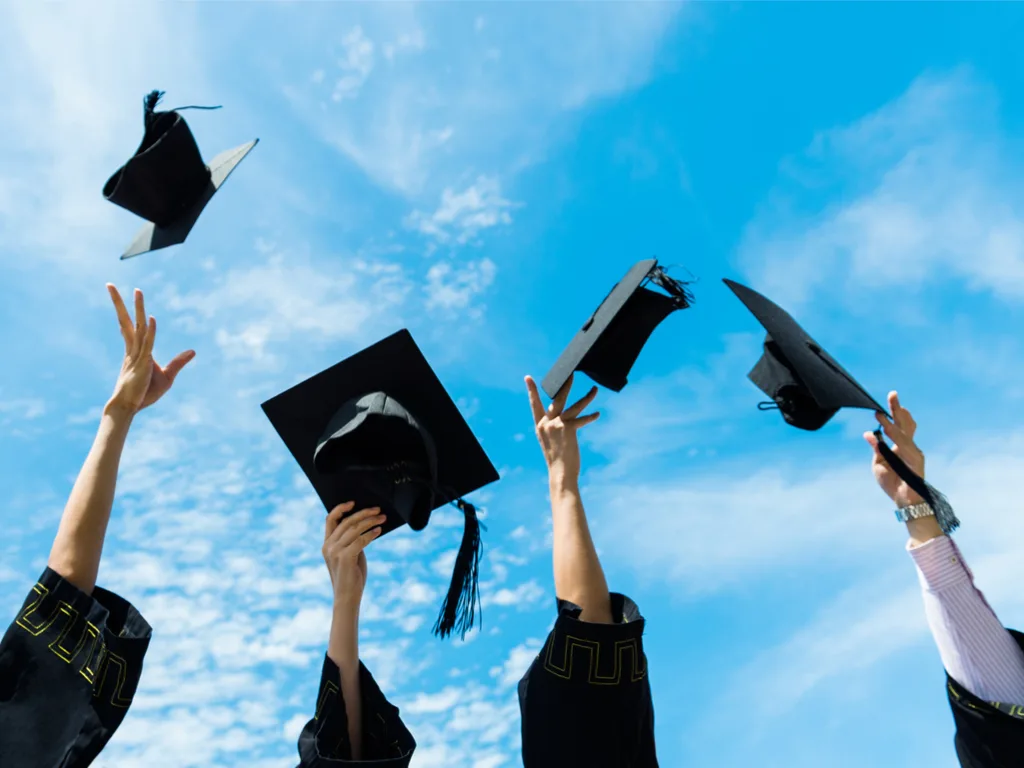 How to Take Out Student Loans Wisely