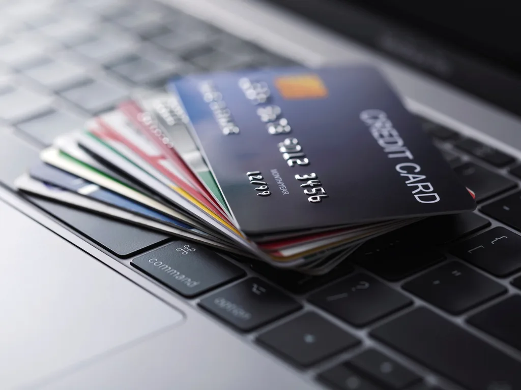 6 Common Credit Card Pitfalls To Avoid